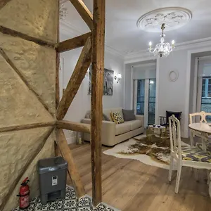  Appartement Lovelystay - Vintage Flat Near Santa Justa Elevator!